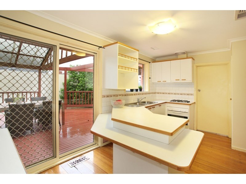 2 Cronin Court, Cheltenham VIC 3192