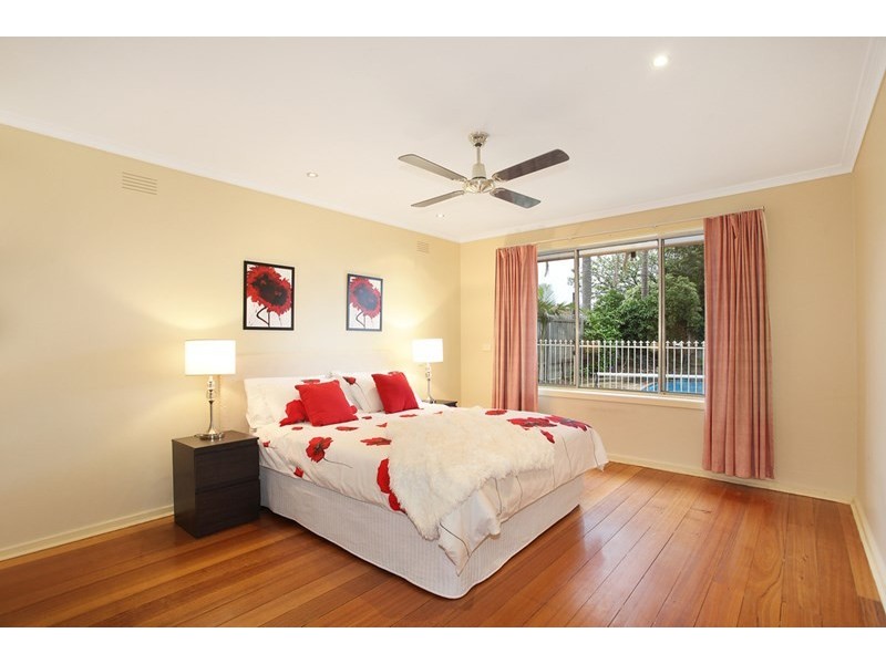 2 Cronin Court, Cheltenham VIC 3192