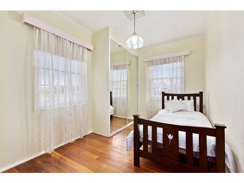 1055 North Road, Hughesdale VIC 3166