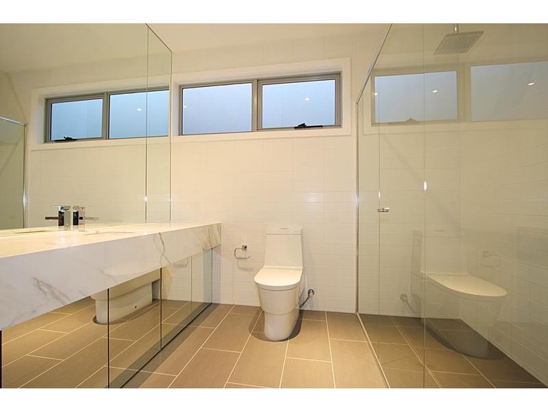 9A Girdwood Avenue, Carnegie VIC 3163