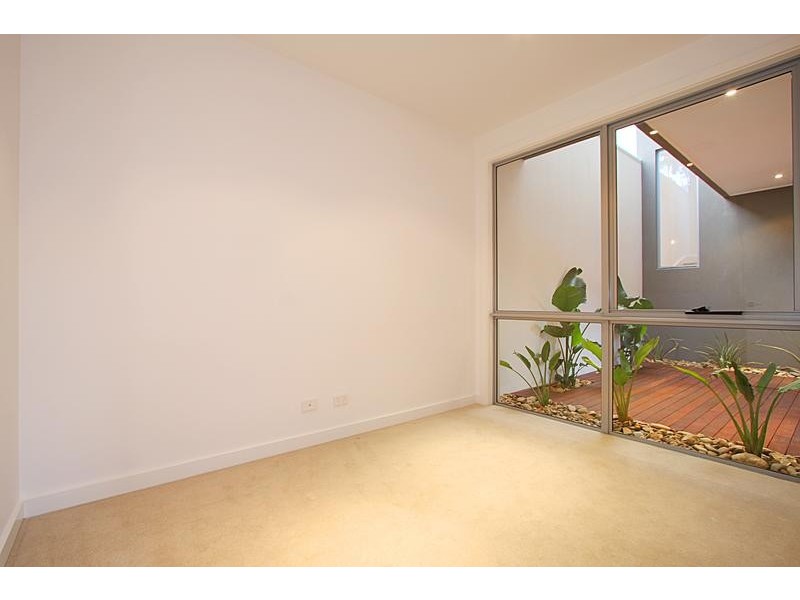 9A Girdwood Avenue, Carnegie VIC 3163