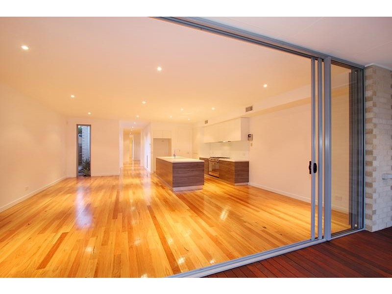 9A Girdwood Avenue, Carnegie VIC 3163