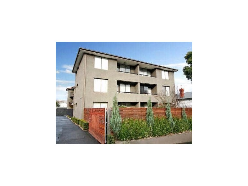 15/11-13 Llaneast Street, Armadale VIC 3143