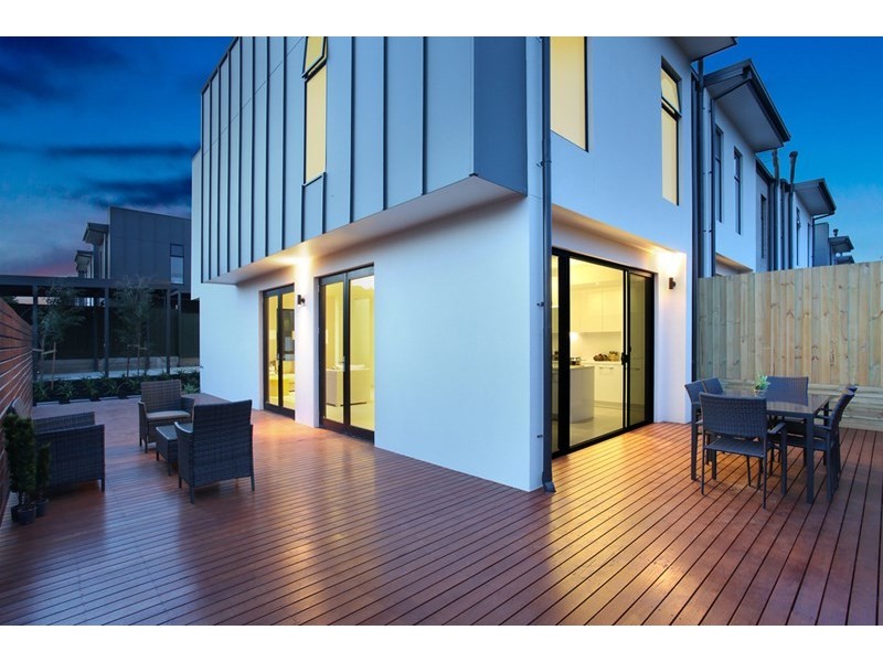 2 Lavender Avenue, Cheltenham VIC 3192