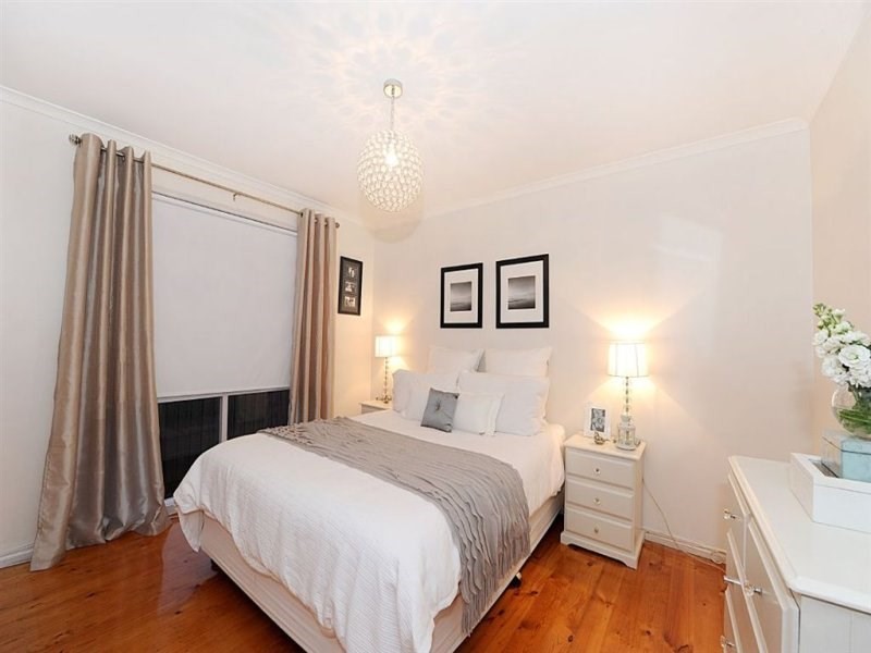 2/7 Ti-Tree Crescent, Seaford VIC 3198