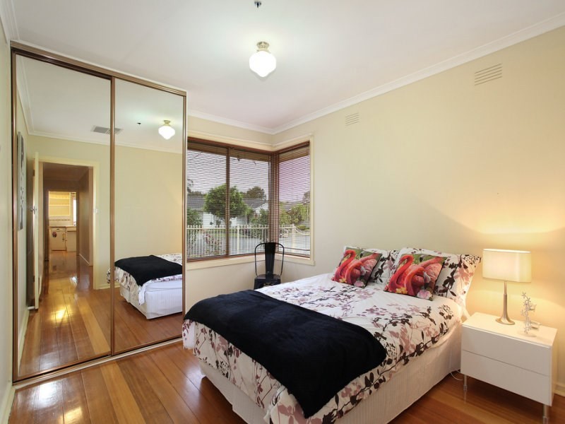 2 Cronin Court, Cheltenham VIC 3192