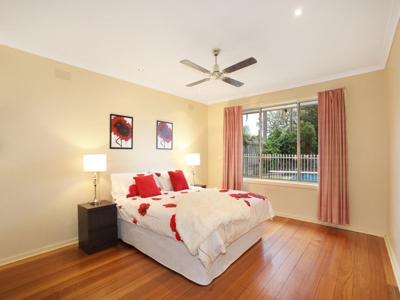 2 Cronin Court, Cheltenham VIC 3192