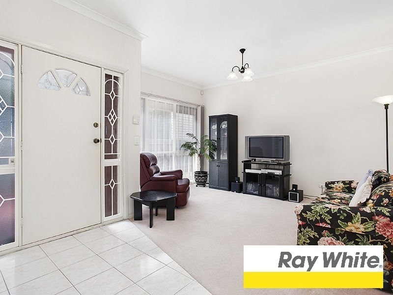 2/18 Melbourne Street, Murrumbeena VIC 3163