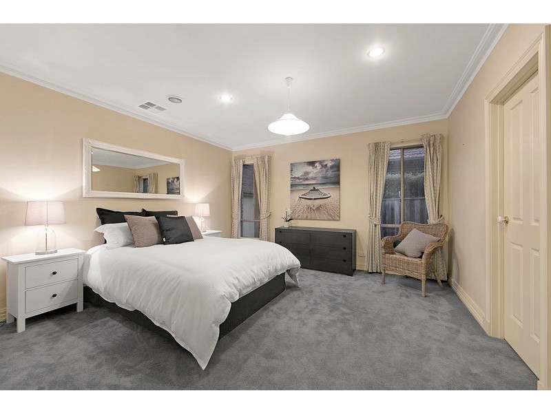 15 Reserve Avenue, Carnegie VIC 3163