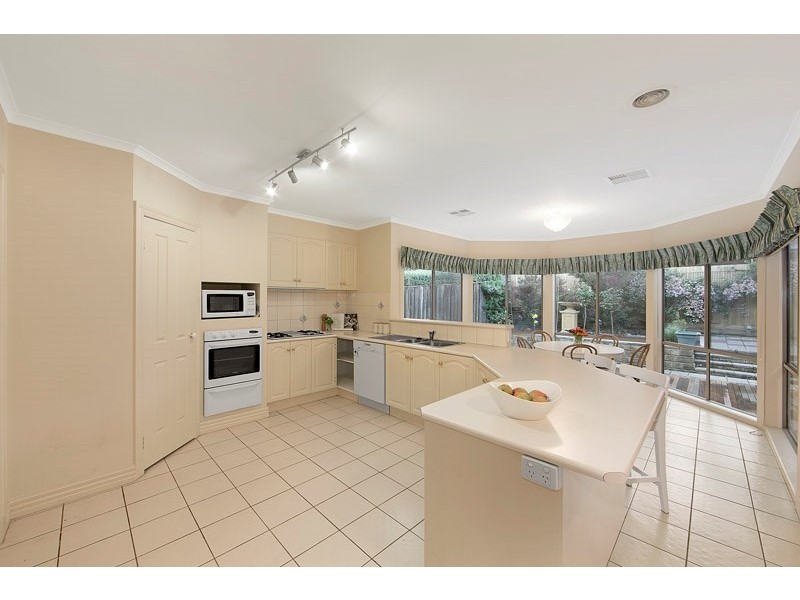 15 Reserve Avenue, Carnegie VIC 3163