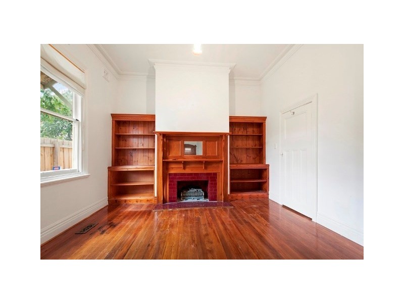 95 Carlisle Crescent, Hughesdale VIC 3166