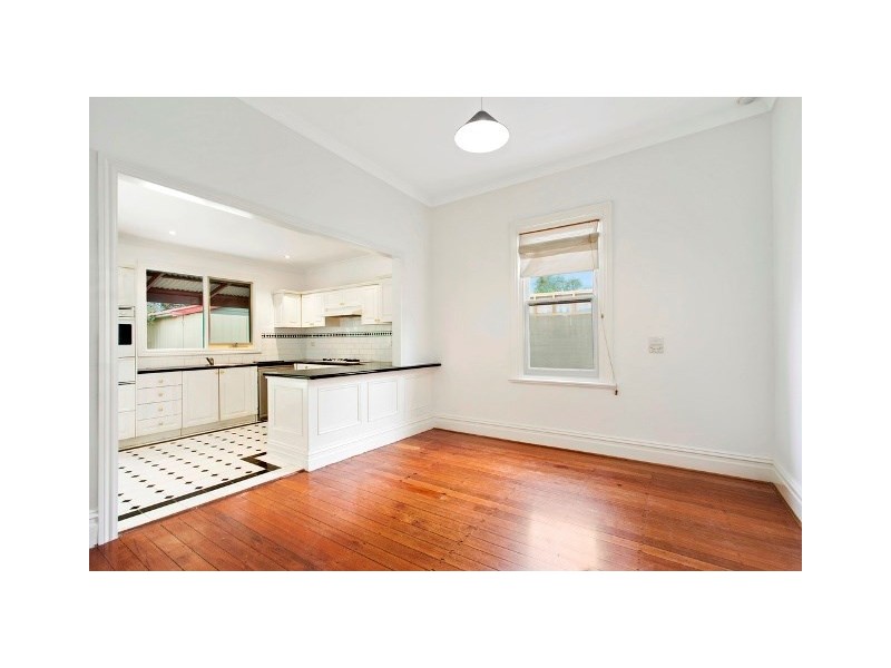 95 Carlisle Crescent, Hughesdale VIC 3166