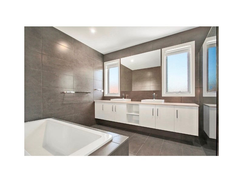 5A Grandview Grove, Carnegie VIC 3163