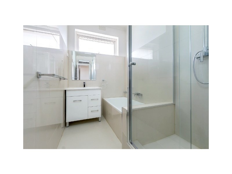 7/14 Kokaribb Road, Carnegie VIC 3163