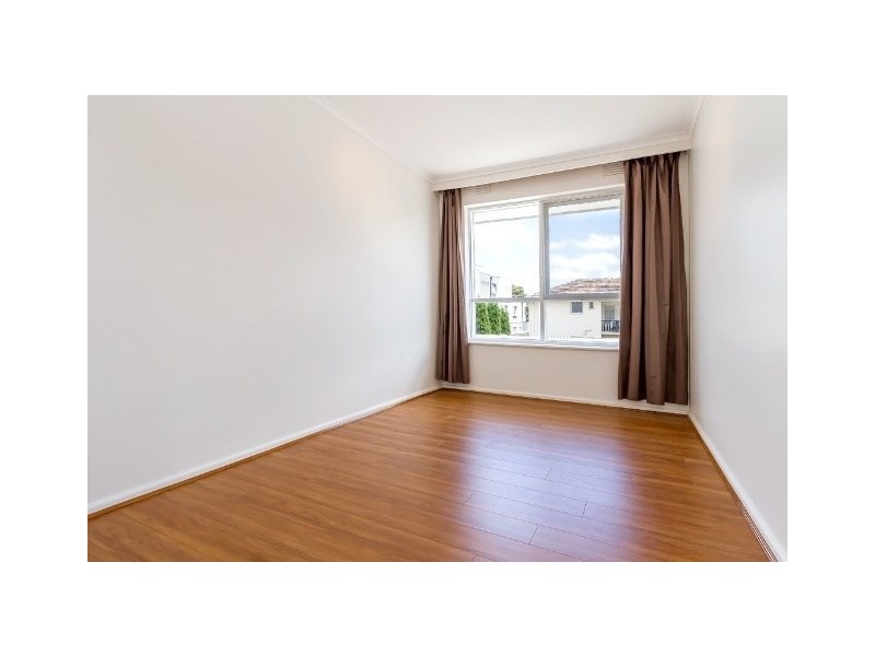 7/14 Kokaribb Road, Carnegie VIC 3163