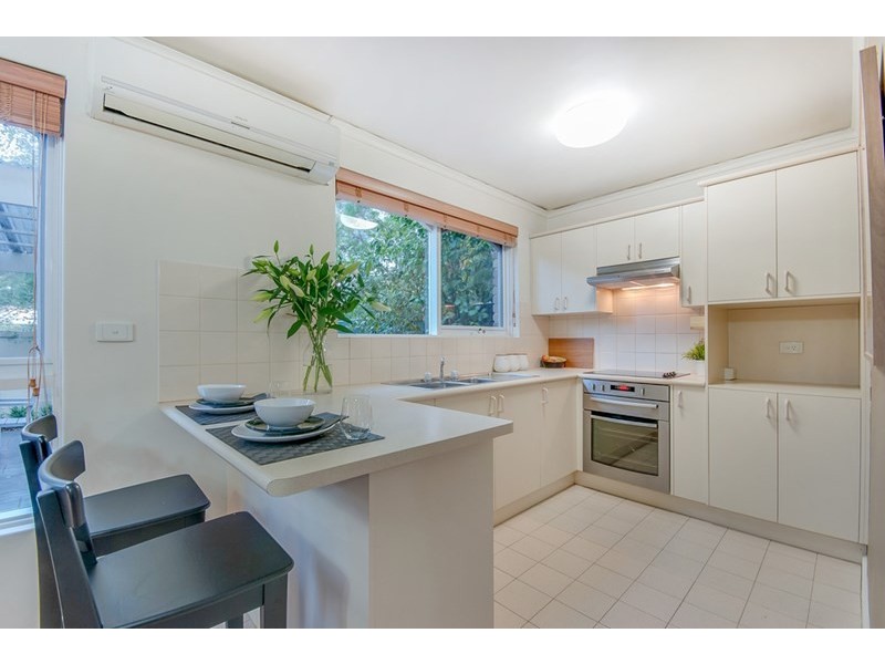 1/11 Poplar Grove, Carnegie VIC 3163
