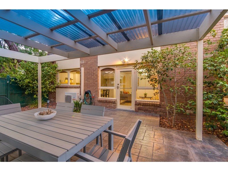 1/11 Poplar Grove, Carnegie VIC 3163