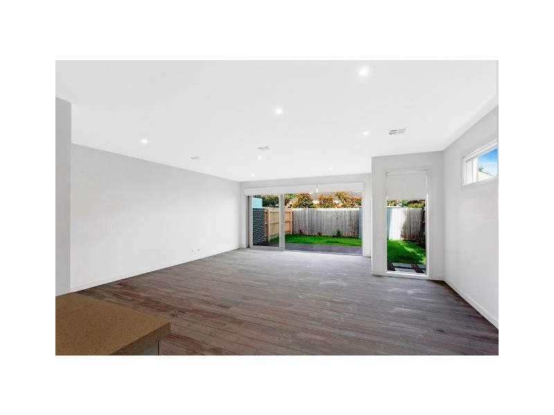 5B Grandview Grove, Carnegie VIC 3163