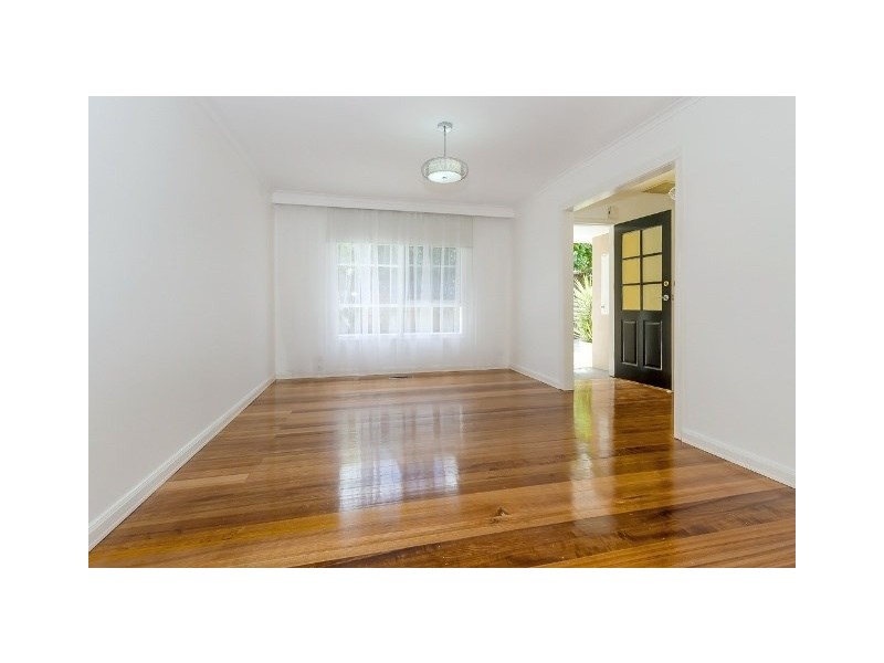 2/160 Kambrook Road, Caulfield VIC 3162