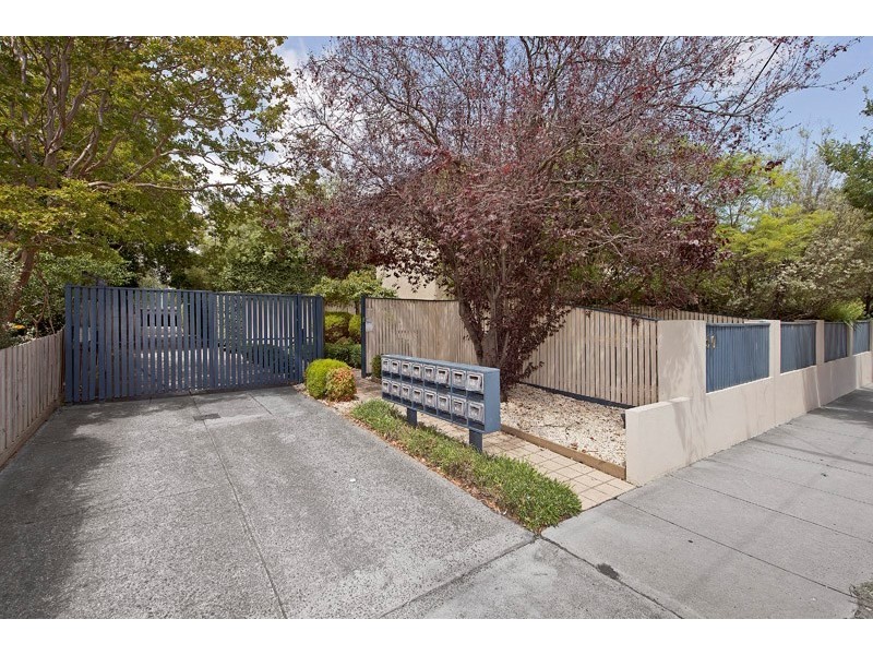 4/50 Lillimur Road, Ormond VIC 3204