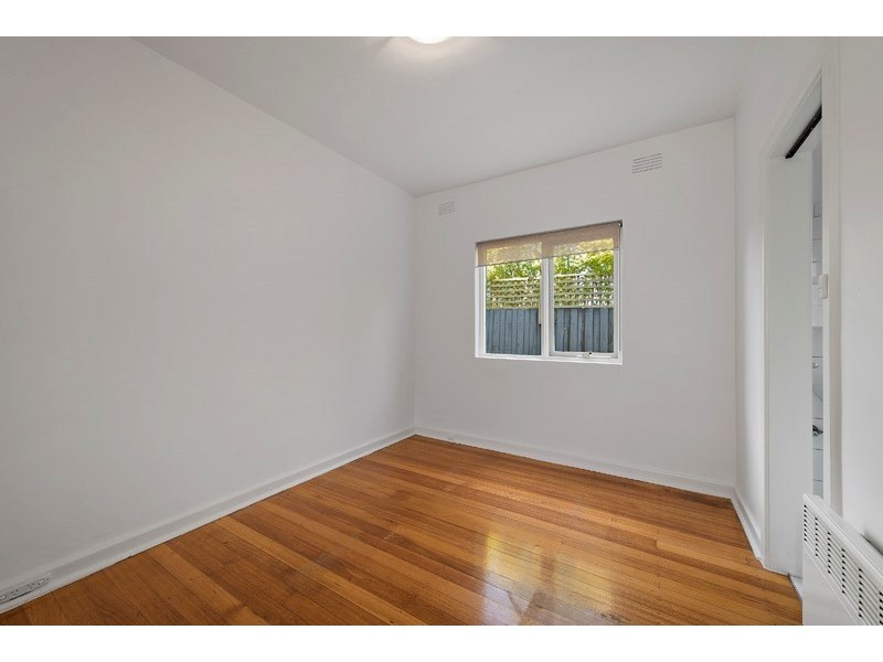 4/50 Lillimur Road, Ormond VIC 3204