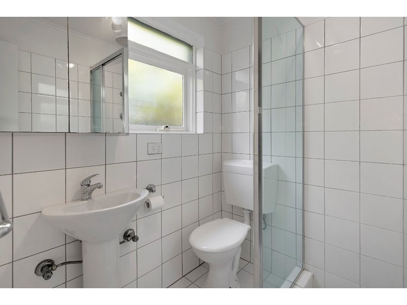 4/50 Lillimur Road, Ormond VIC 3204