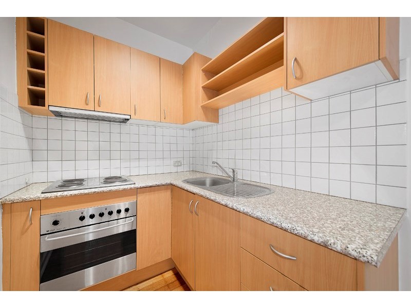 4/50 Lillimur Road, Ormond VIC 3204