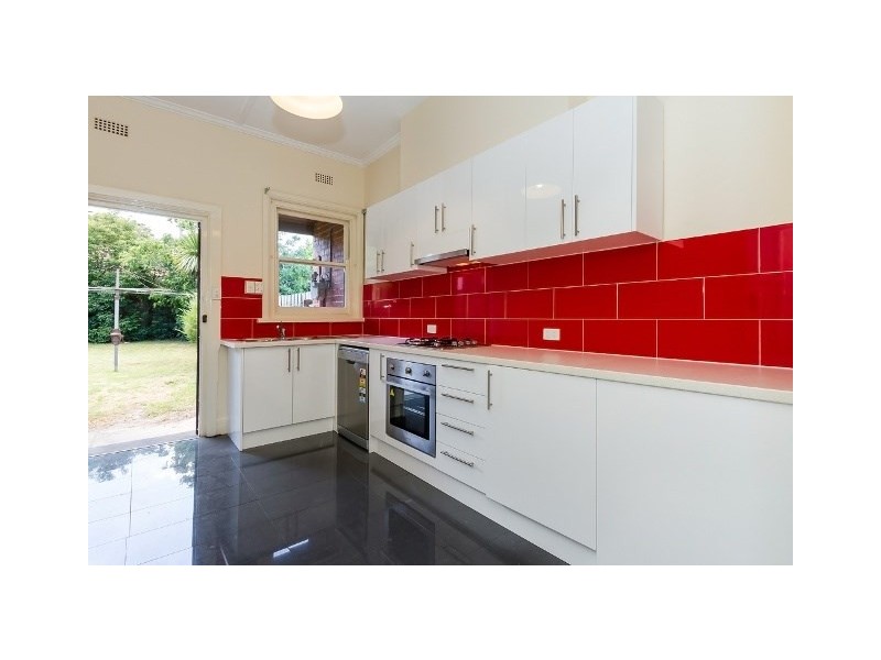 32 El Nido Grove, Carnegie VIC 3163