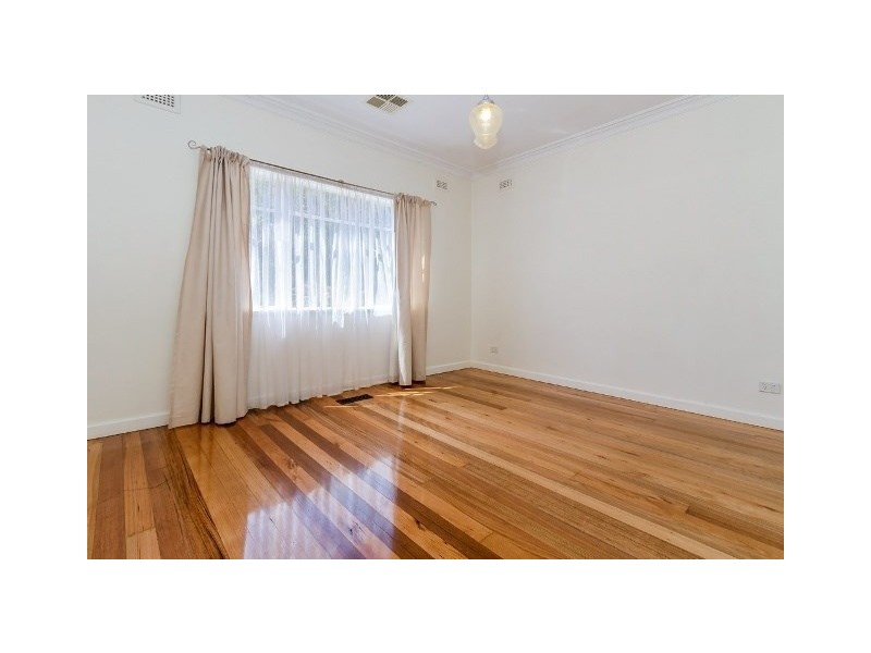 1 Gauntlet Road, Malvern East VIC 3145