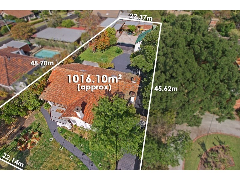 15 Poath Road, Murrumbeena VIC 3163