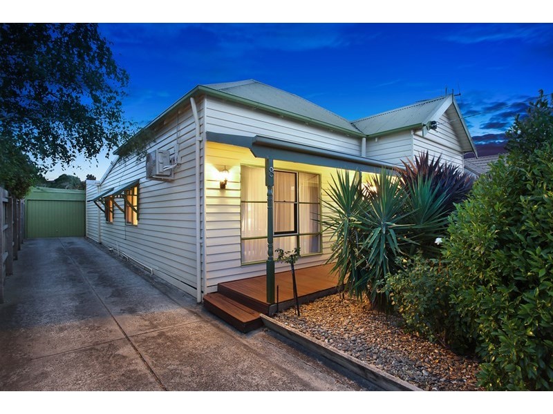 8 Darling Street, Hughesdale VIC 3166