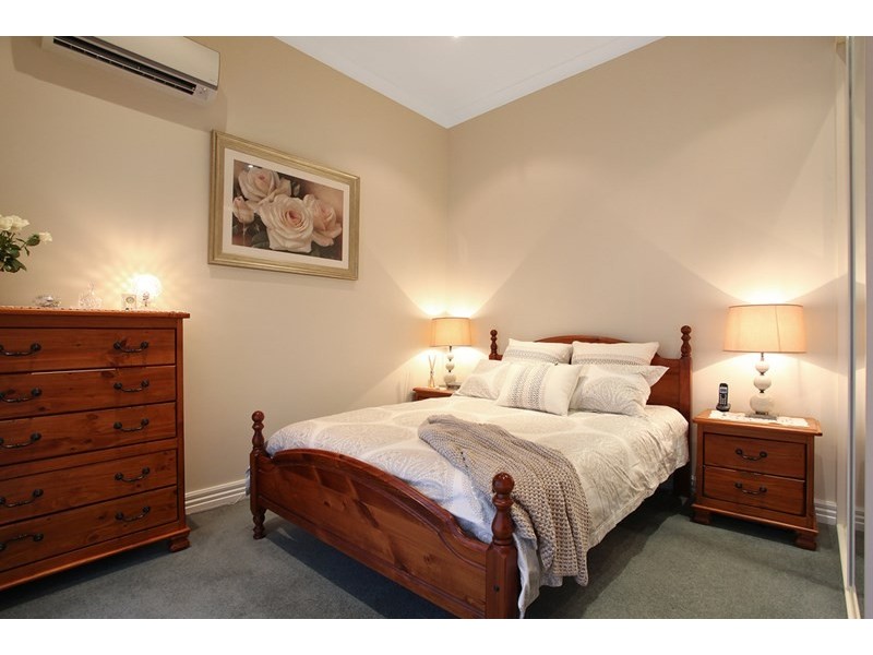 8 Darling Street, Hughesdale VIC 3166