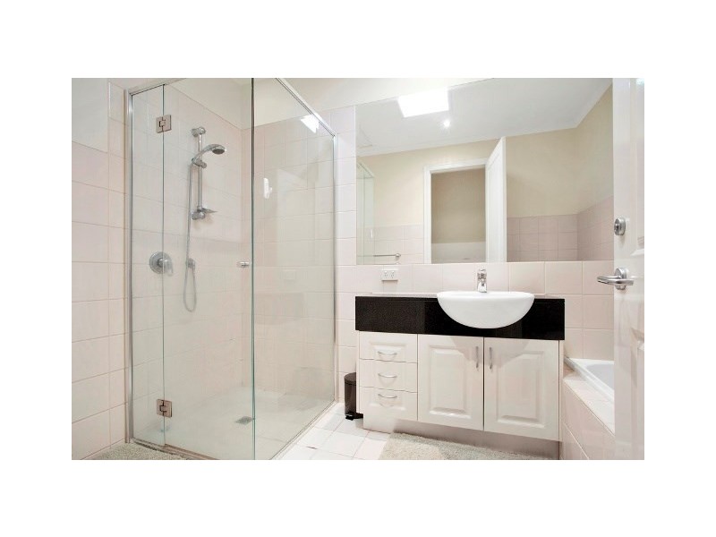 3/23 OAKLEIGH Road, Carnegie VIC 3163