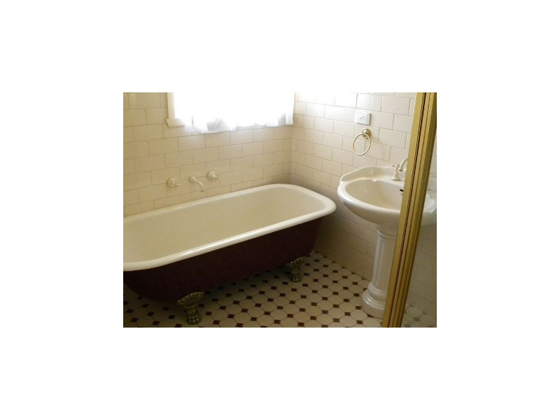 58 Euston Road, Hughesdale VIC 3166