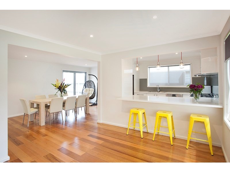 28 Rosstown Road, Carnegie VIC 3163