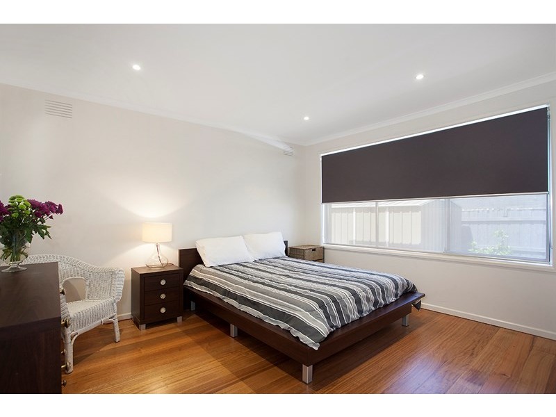 28 Rosstown Road, Carnegie VIC 3163