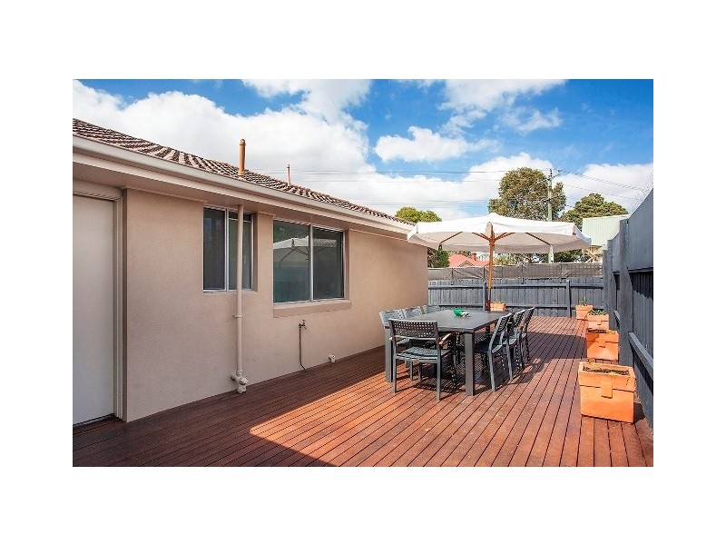 28 Rosstown Road, Carnegie VIC 3163