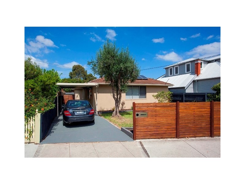 28 Rosstown Road, Carnegie VIC 3163