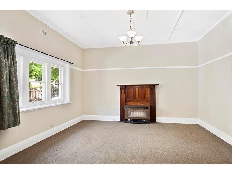 13 James Street, Glen Huntly VIC 3163