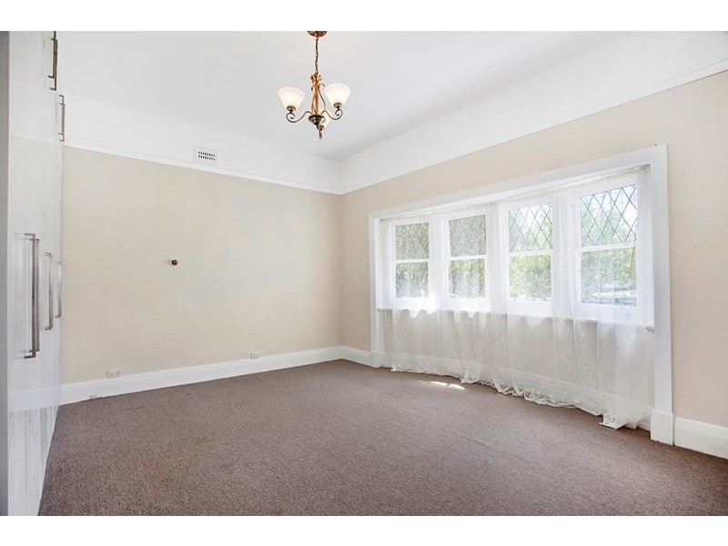 13 James Street, Glen Huntly VIC 3163