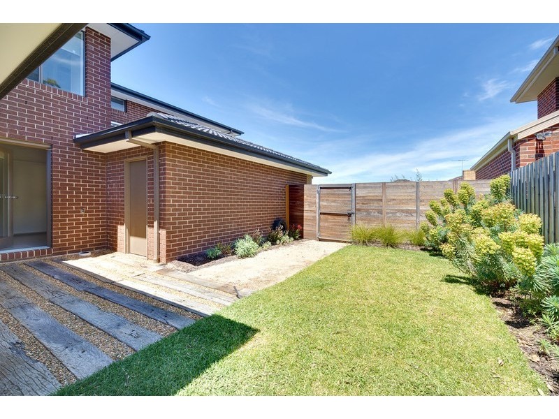 11 Ventnor Street, Chadstone VIC 3148