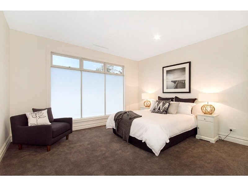 18A Eloura Avenue, Brighton East VIC 3187