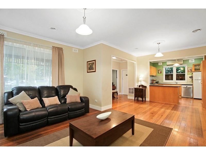 24 Dallas Avenue, Hughesdale VIC 3166