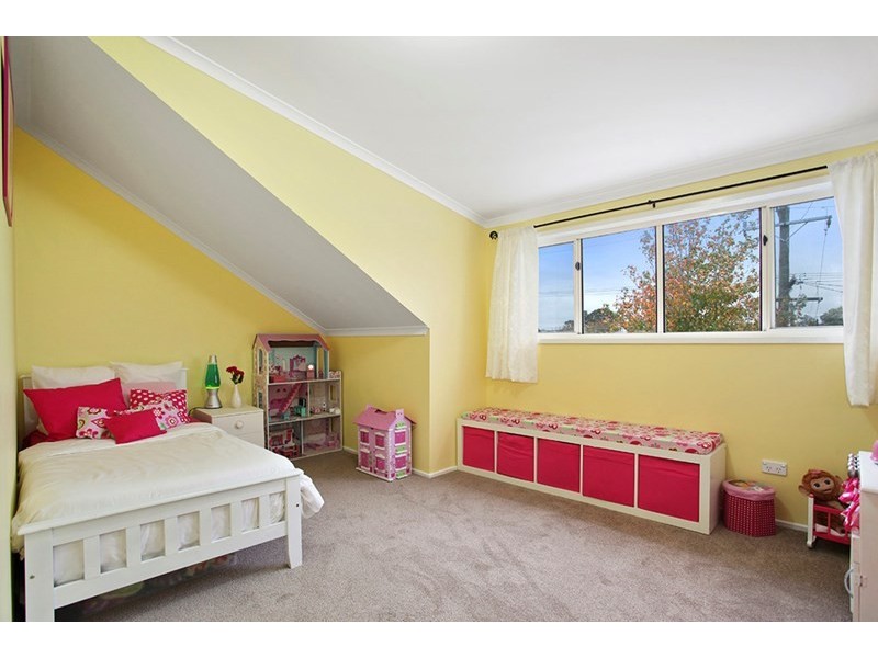 24 Dallas Avenue, Hughesdale VIC 3166