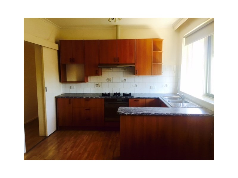 2/14 Gnarwyn Road, Carnegie VIC 3163