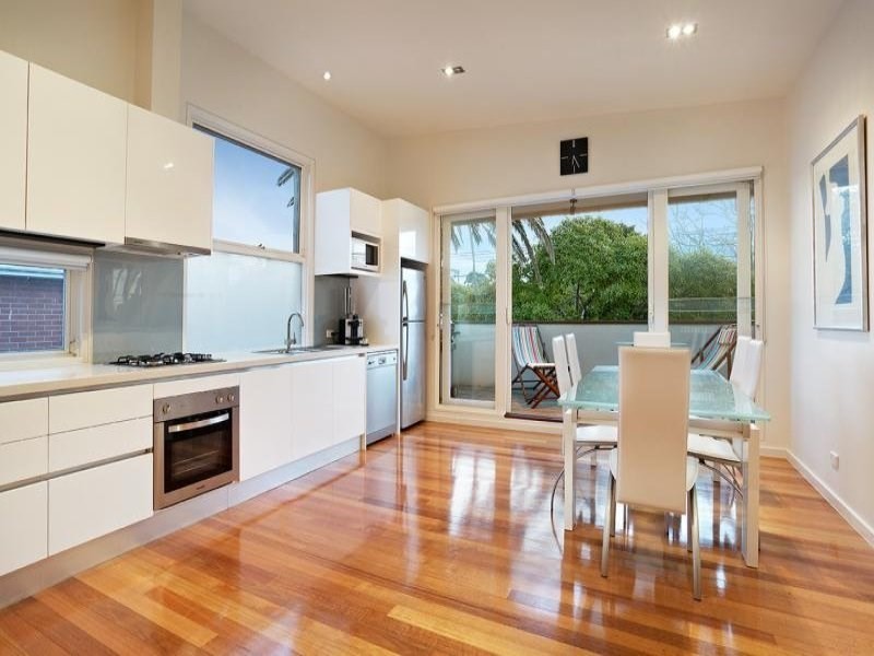 1/14 St Huberts, Carnegie VIC 3163