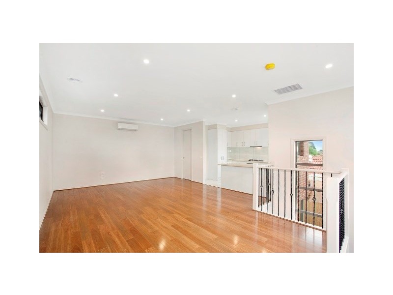 3/172 Kangaroo Road, Hughesdale VIC 3166