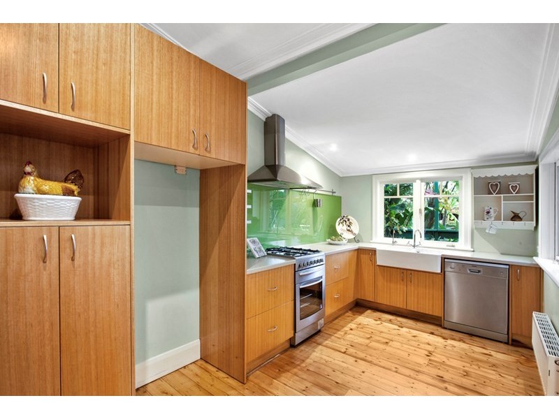 9 Camden Road, Hughesdale VIC 3166