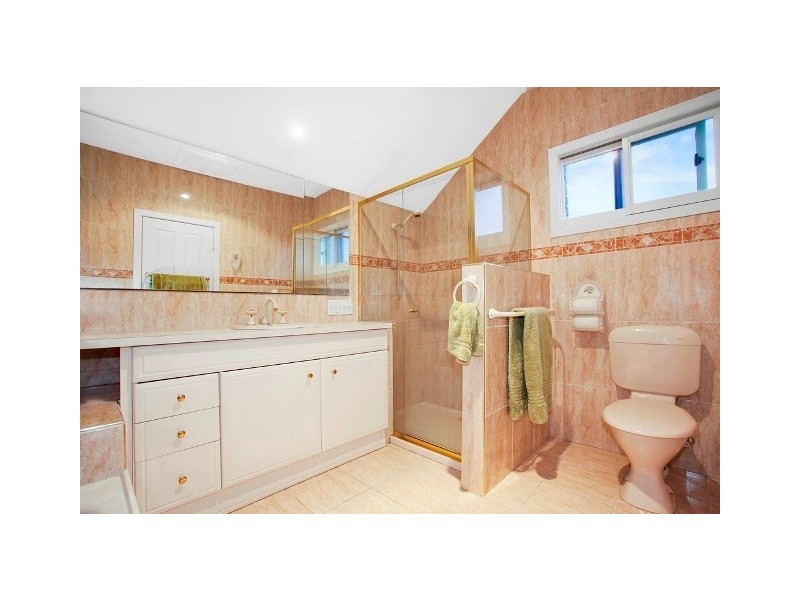 1/4 Donal Street, Murrumbeena VIC 3163