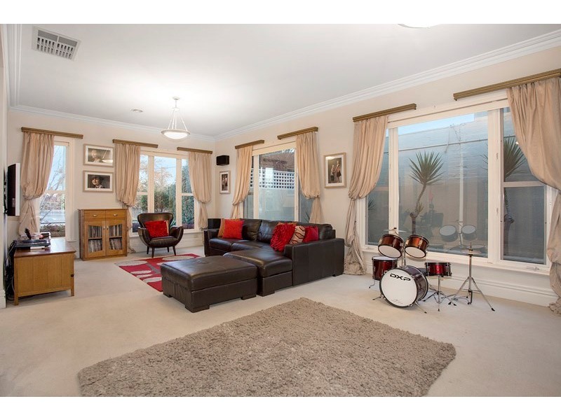 731 North Road, Carnegie VIC 3163